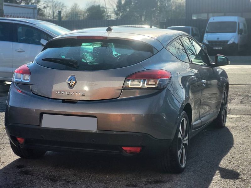 RENAULT MEGANE III Coupe 2010