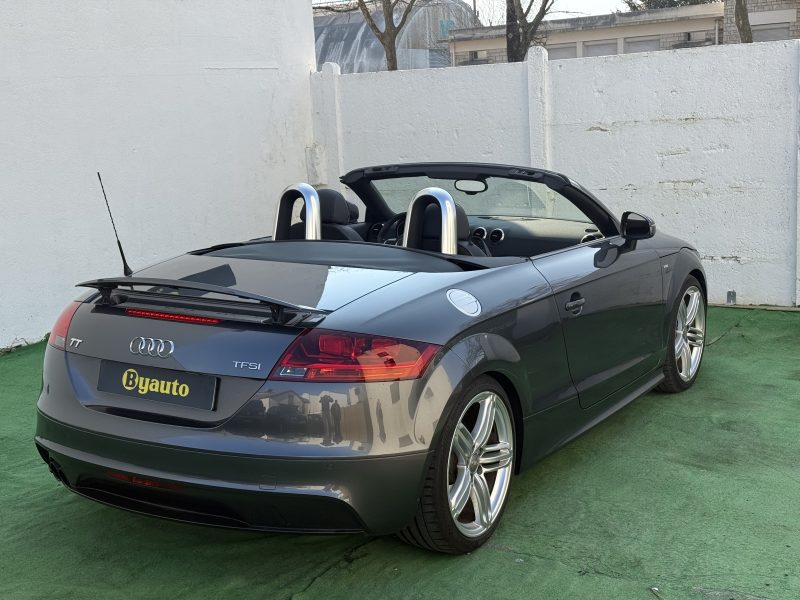 AUDI TT Roadster 2013