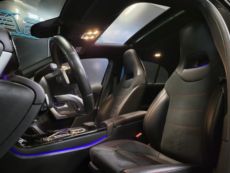 MERCEDES CLASSE A 180 d 116cv AMG LINE / SUIVI MERCEDES / SIEGES ELECTRIQUES / TOIT OUVRANT / CARPLA