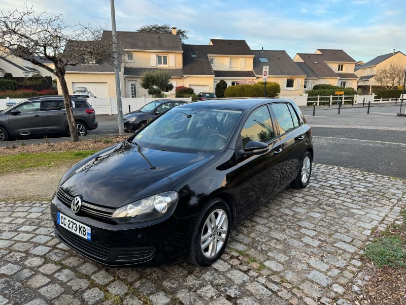 VOLKSWAGEN GOLF 2012