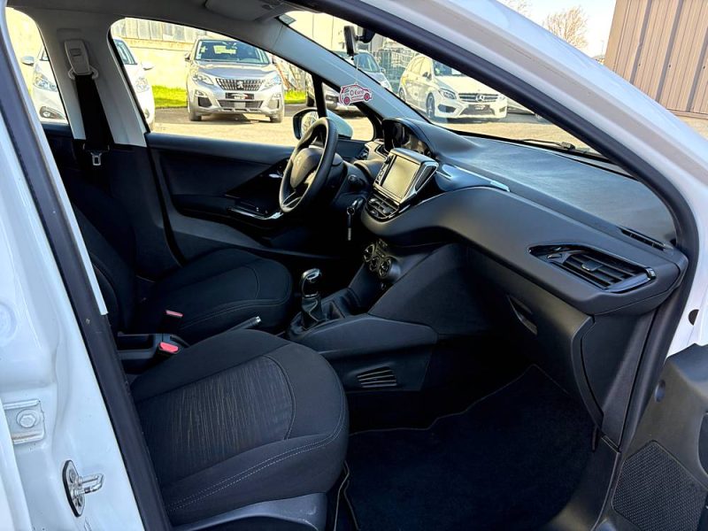 PEUGEOT 208 Phase 2 1.5 HDI 100 cv