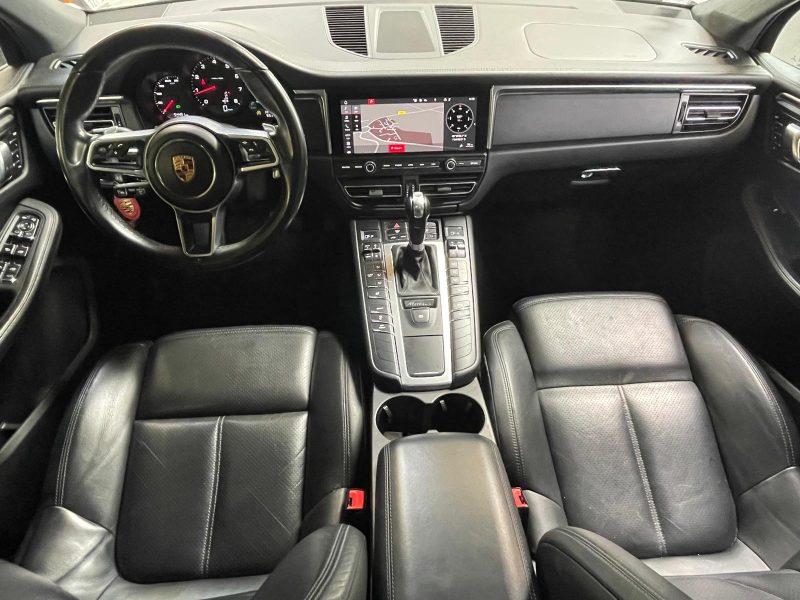 PORSCHE MACAN 2020 2.0i - 16V TURBO 245 CH 