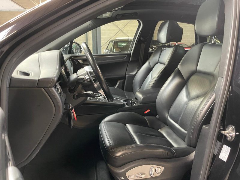 PORSCHE MACAN 2020 2.0i - 16V TURBO 245 CH 