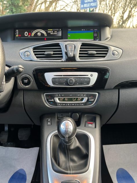 RENAULT GRAND SCENIC 2015