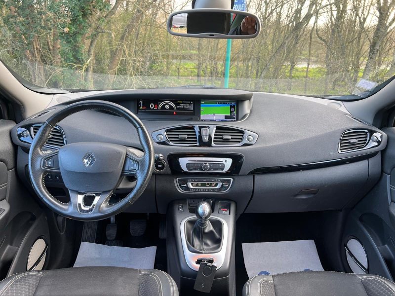 RENAULT GRAND SCENIC 2015