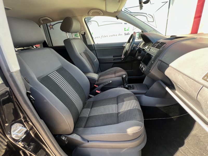 VOLKSWAGEN POLO 2008