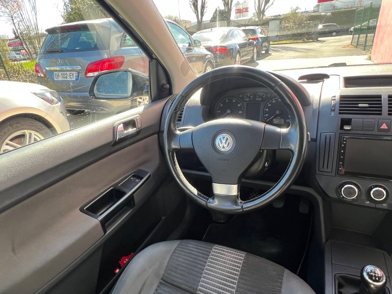 VOLKSWAGEN POLO 2008