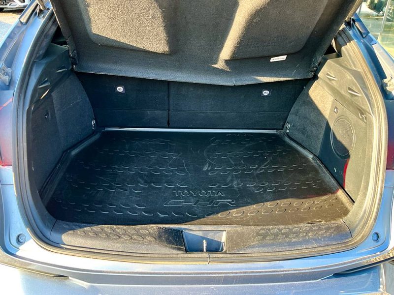 TOYOTA C-HR 2.0 Hybrid 184cv Collection Cuir 12/2019