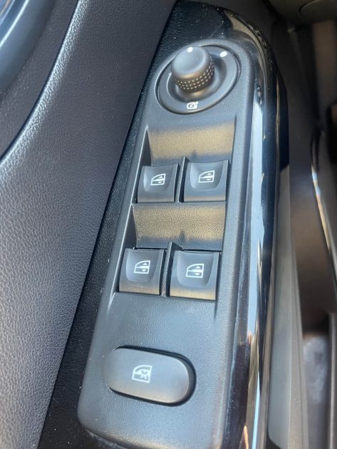 RENAULT CAPTUR 2016 BOITE AUTOMATIQUE 1.2 TCE 120