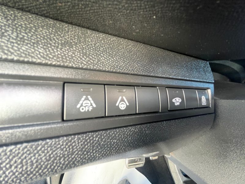 PEUGEOT 5008 2021 GT 1.5 BLUE HDI 130CV