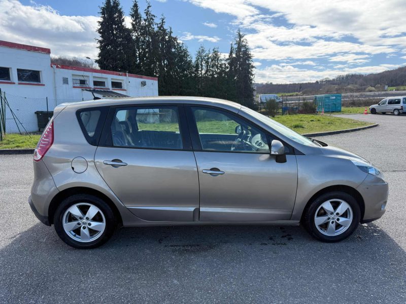 RENAULT MEGANE SCENIC 2009