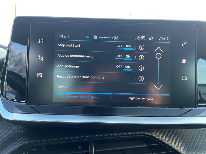 PEUGEOT 208 II  2020