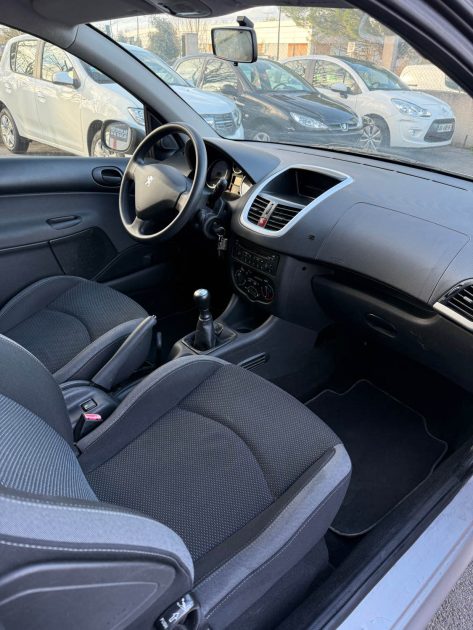 PEUGEOT 206+ 2011