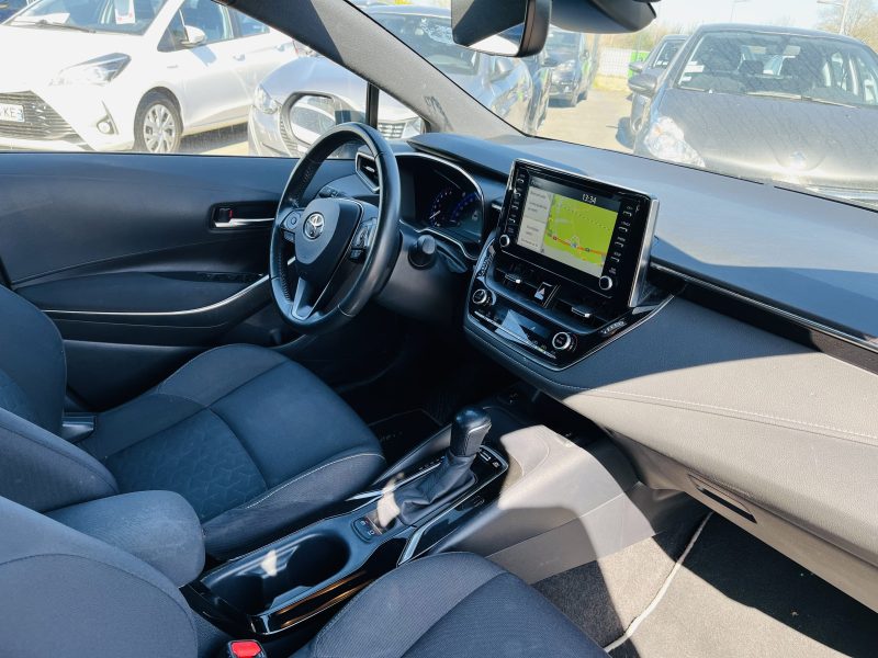 TOYOTA COROLLA DYNAMIC BUSINESS 1.8 122H