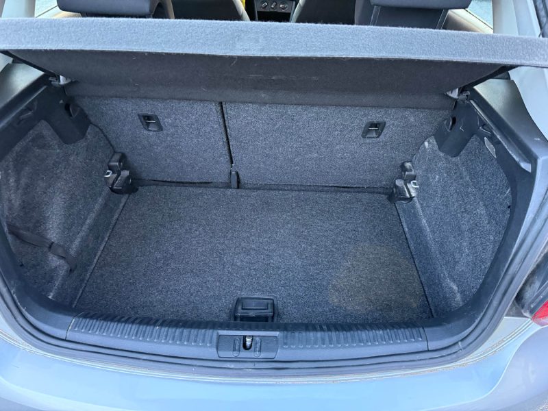 VOLKSWAGEN POLO 2011