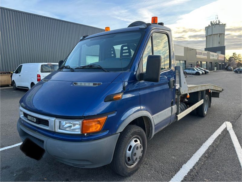 IVECO daily 2002 DEPANNEUSE PORTE VOITURE