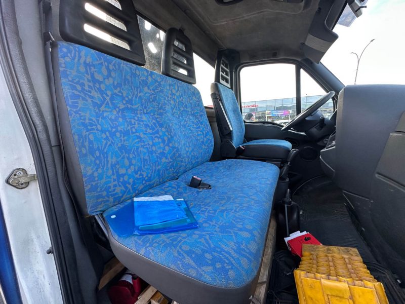 IVECO daily 2002 DEPANNEUSE PORTE VOITURE