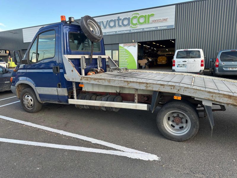IVECO daily 2002 DEPANNEUSE PORTE VOITURE