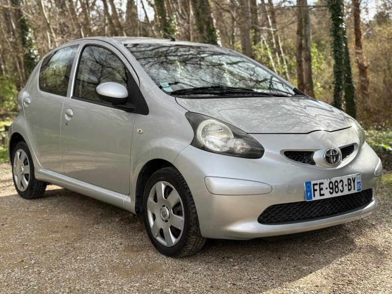 TOYOTA AYGO 1.0 VVT-i 68 CONFORT BVA 