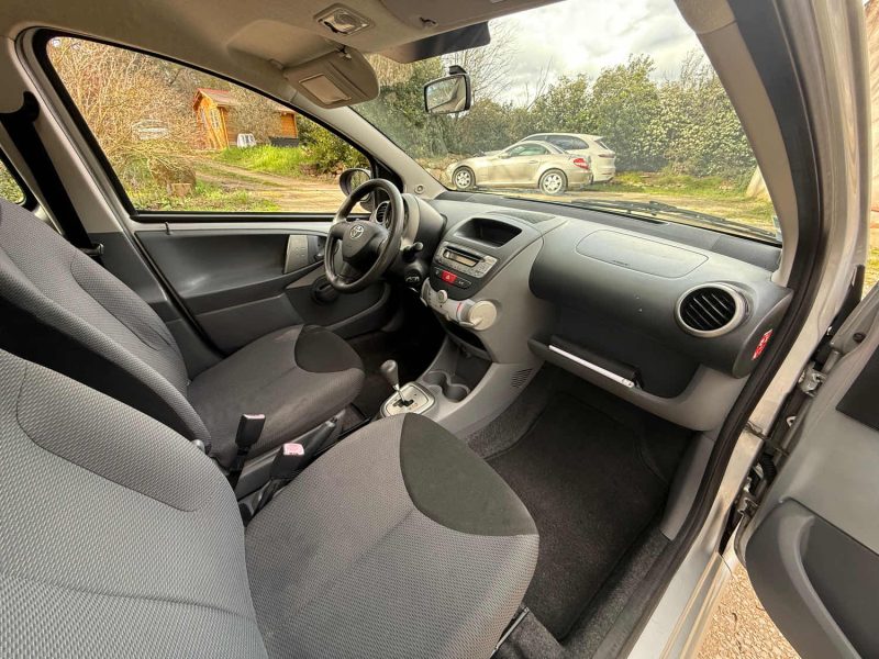 TOYOTA AYGO 1.0 VVT-i 68 CONFORT BVA 