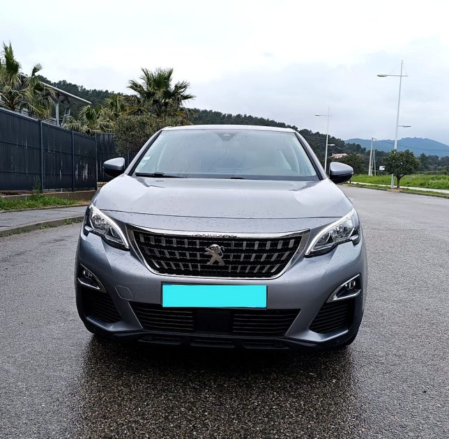 PEUGEOT 5008 2020
