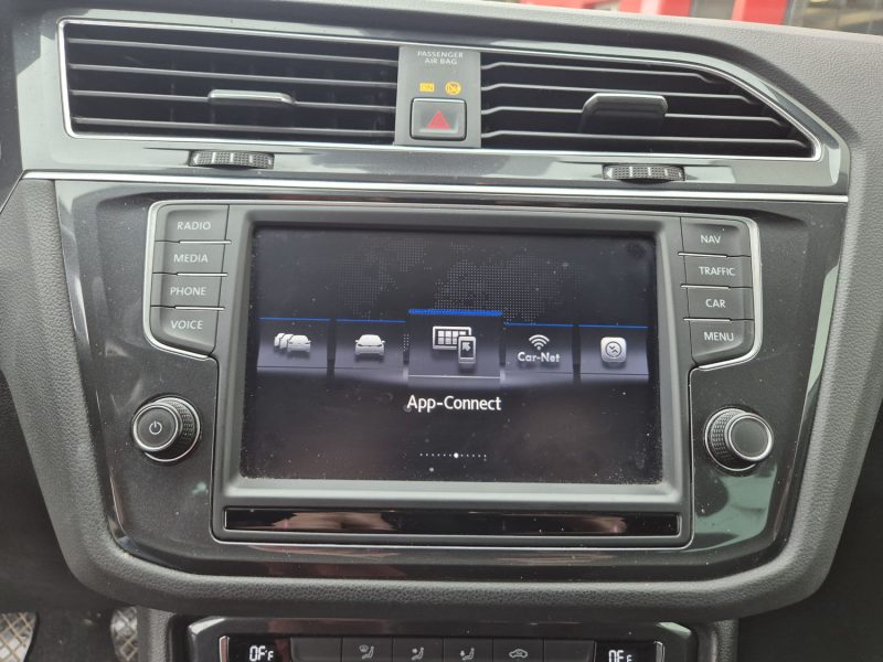 VOLKSWAGEN TIGUAN 2017