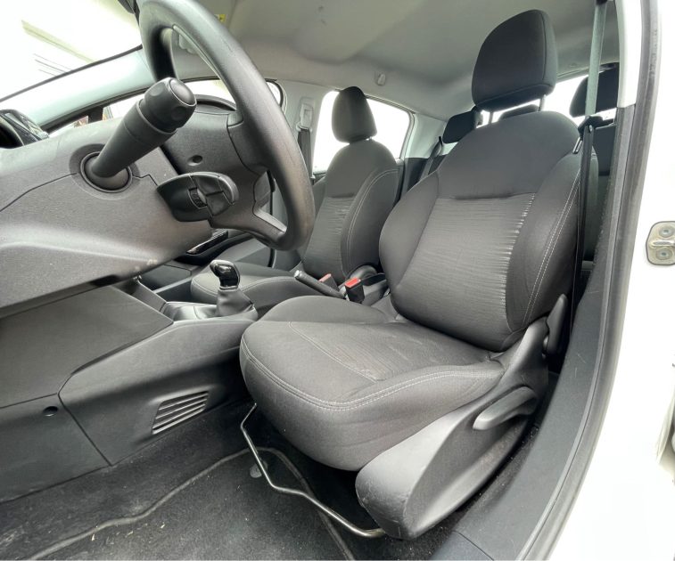 PEUGEOT 208 I Phase 2 5 Portes 1.6 Blue HDi 75 ch GARANTIE 6 MOIS