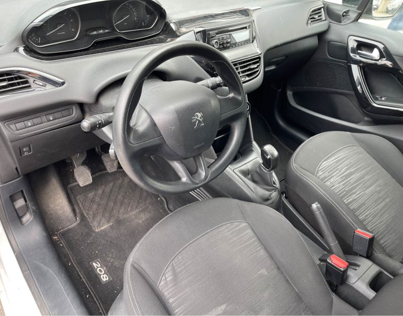 PEUGEOT 208 I Phase 2 5 Portes 1.6 Blue HDi 75 ch GARANTIE 6 MOIS