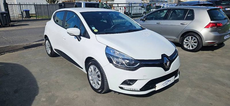 RENAULT CLIO 2018 société 