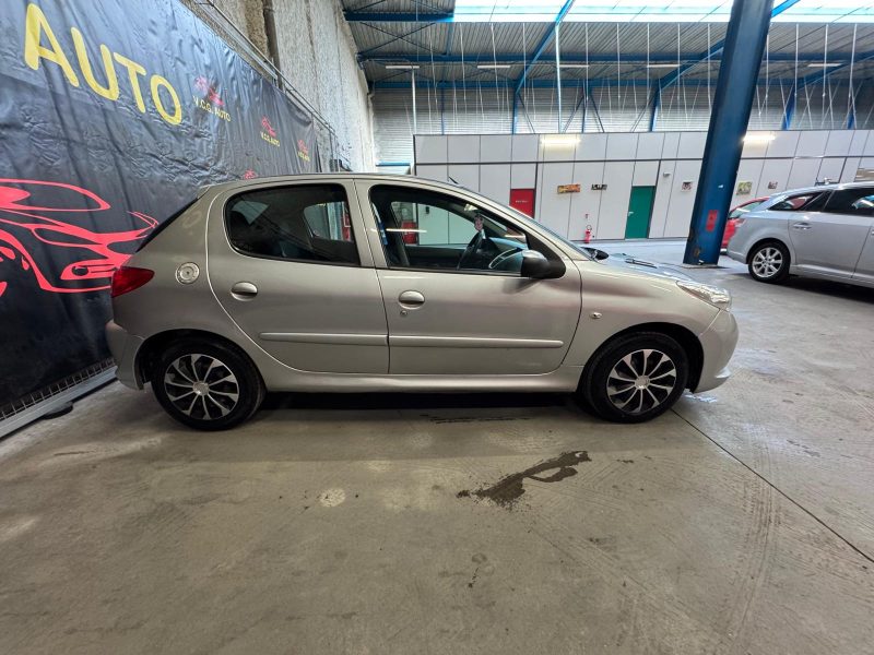 PEUGEOT 206+ 1.4 HDi 70 Confort 