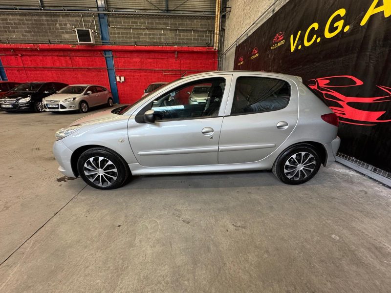 PEUGEOT 206+ 1.4 HDi 70 Confort 