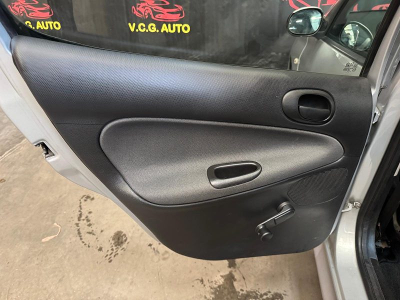 PEUGEOT 206+ 1.4 HDi 70 Confort 