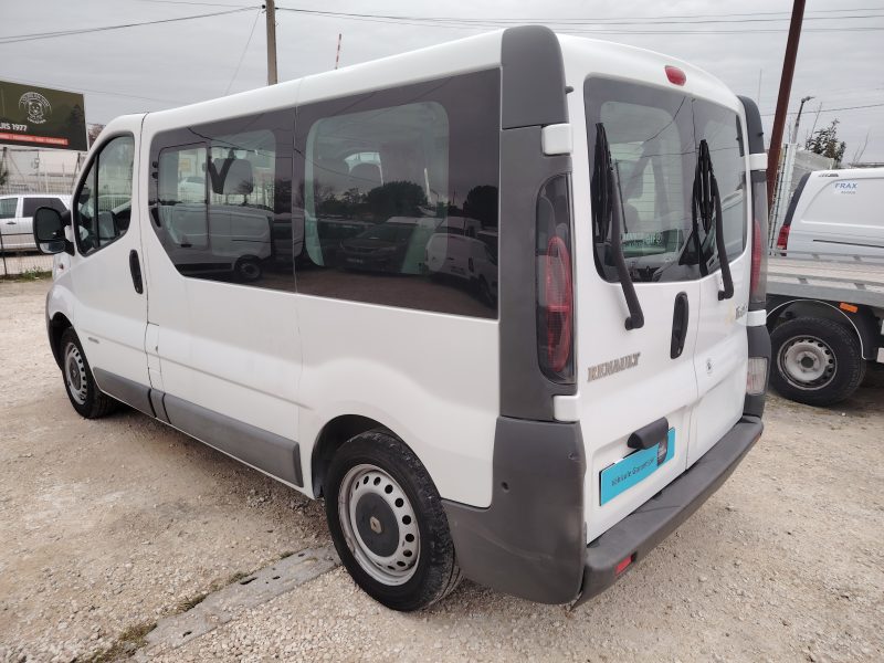 RENAULT TRAFIC 2002