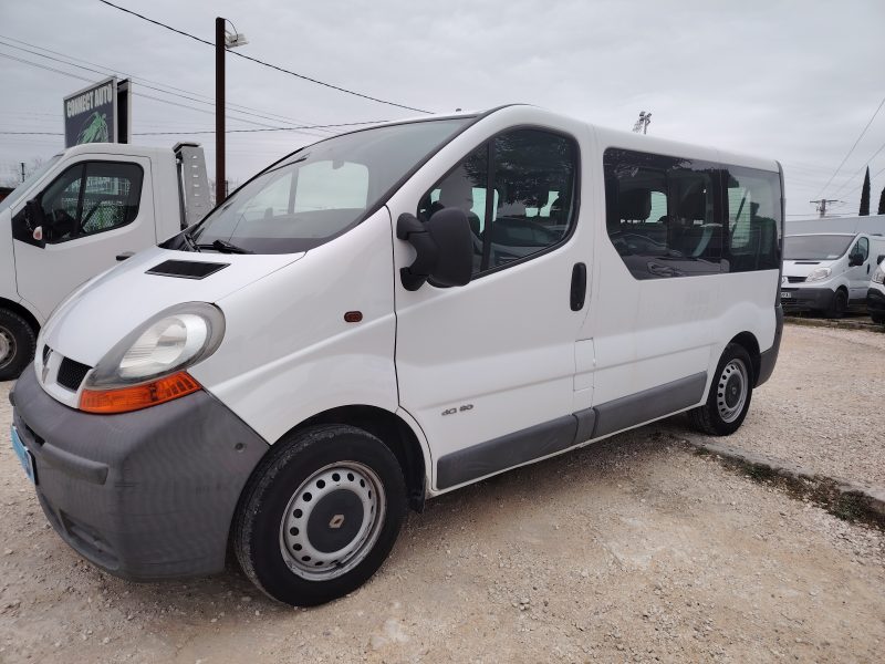 RENAULT TRAFIC 2002