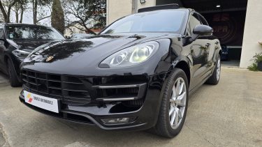 PORSCHE MACAN TURBO 2015
