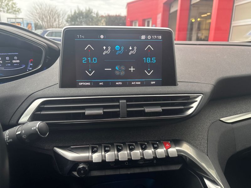 PEUGEOT 3008 - 2 2019