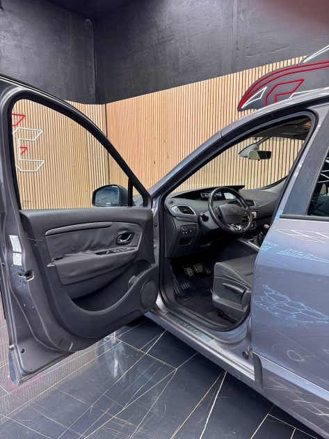 RENAULT MEGANE SCENIC 2015