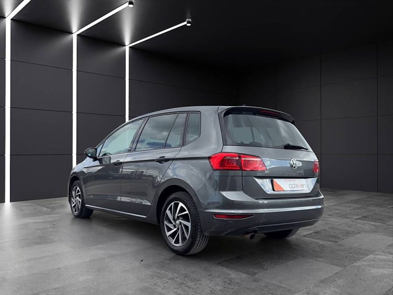 VOLKSWAGEN GOLF SPORTSVAN 2017