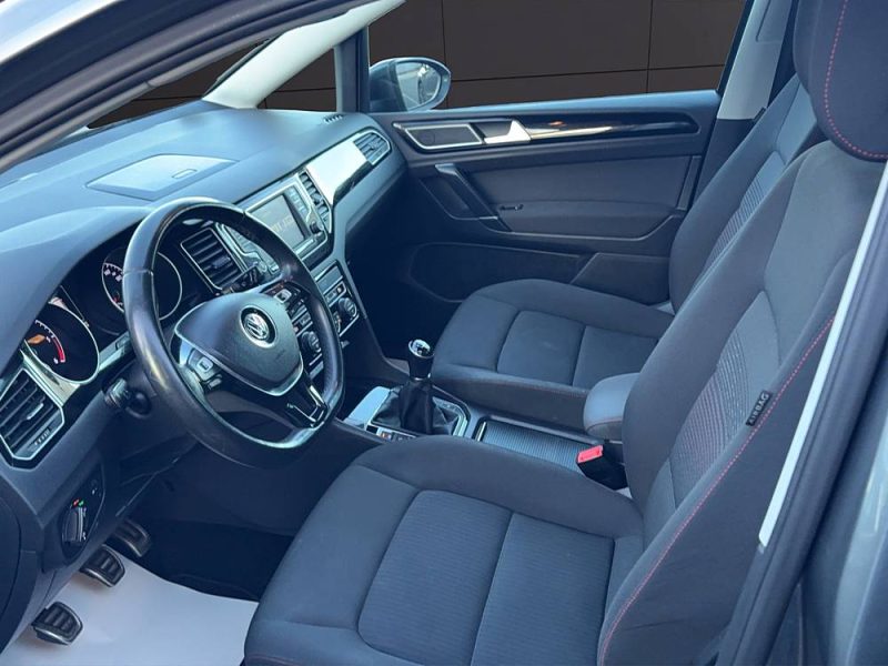 VOLKSWAGEN GOLF SPORTSVAN 2017