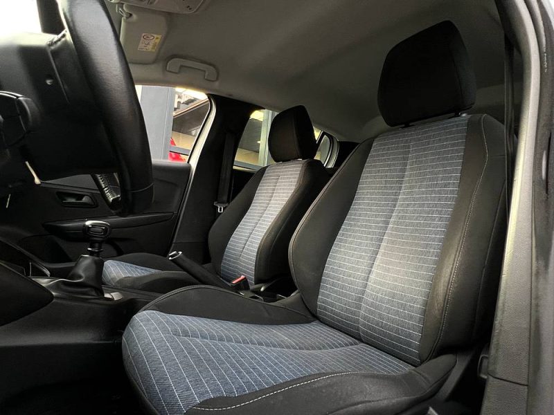 PEUGEOT 208 II COMMERCIALE 1.5 BLUE HDI 100 Cv 1ERE MAIN / APPLE CARPLAY & ANDROID - GARANTIE 1 AN