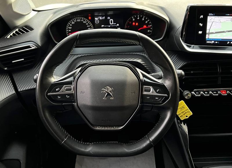 PEUGEOT 208 II COMMERCIALE 1.5 BLUE HDI 100 Cv 1ERE MAIN / APPLE CARPLAY & ANDROID - GARANTIE 1 AN