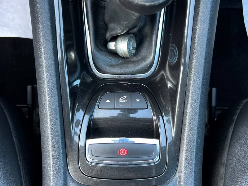 CITROEN C5 II PHASE 2 EXCLUSIVE 2.0 HDI 163 1ERE MAIN GPS BLUETOOTH XENONS CRIT AIR 2 Garantie 1 an