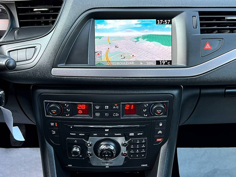 CITROEN C5 II PHASE 2 EXCLUSIVE 2.0 HDI 163 1ERE MAIN GPS BLUETOOTH XENONS CRIT AIR 2 Garantie 1 an