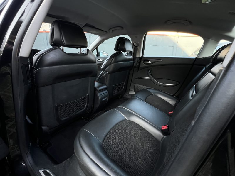 CITROEN C5 II PHASE 2 EXCLUSIVE 2.0 HDI 163 1ERE MAIN GPS BLUETOOTH XENONS CRIT AIR 2 Garantie 1 an