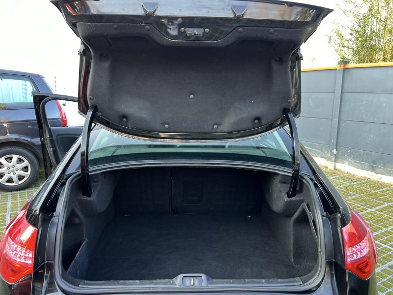 CITROEN C5 II PHASE 2 EXCLUSIVE 2.0 HDI 163 1ERE MAIN GPS BLUETOOTH XENONS CRIT AIR 2 Garantie 1 an