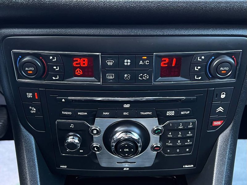 CITROEN C5 II PHASE 2 EXCLUSIVE 2.0 HDI 163 1ERE MAIN GPS BLUETOOTH XENONS CRIT AIR 2 Garantie 1 an