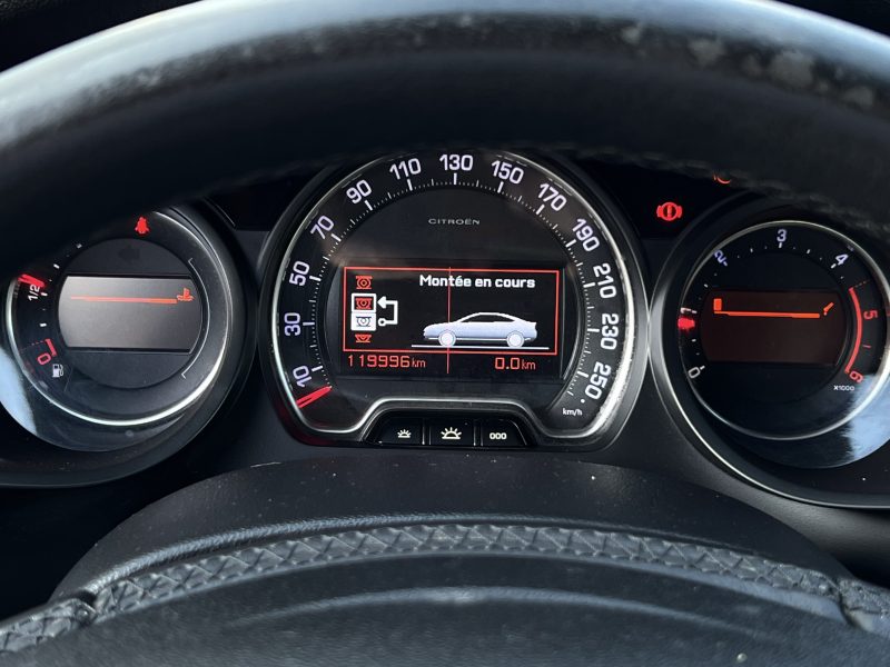 CITROEN C5 II PHASE 2 EXCLUSIVE 2.0 HDI 163 1ERE MAIN GPS BLUETOOTH XENONS CRIT AIR 2 Garantie 1 an