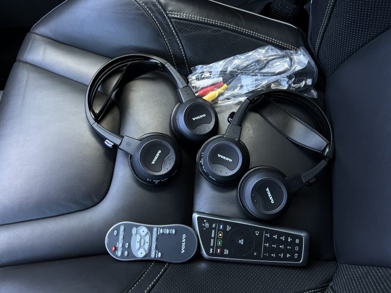 VOLVO XC60 R-DESIGN HEICO T6 3.0 Ti 304 AWD CUIR TOIT OUVRANT HARMAN KARDON CritAir1 - Garantie 1 an