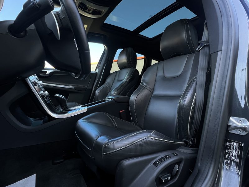 VOLVO XC60 R-DESIGN HEICO T6 3.0 Ti 304 AWD CUIR TOIT OUVRANT HARMAN KARDON CritAir1 - Garantie 1 an