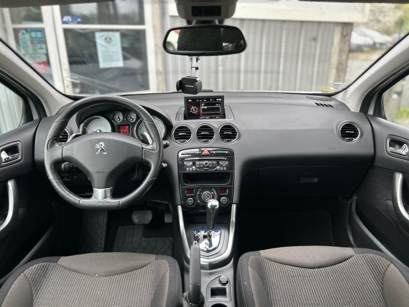 PEUGEOT 308 2013